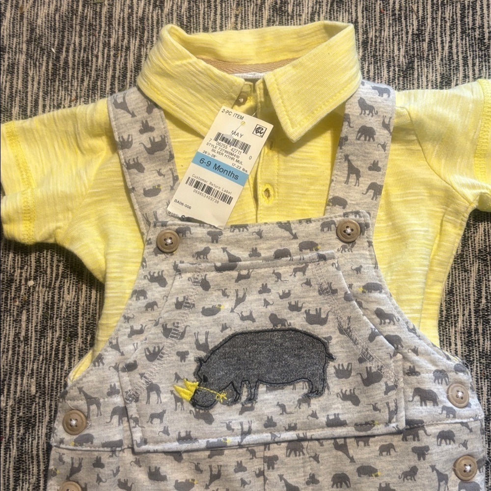 FIRST IMPRESSIONS Baby two piece, hippo bibs, 6 to 9 months - Picture 2 of 5